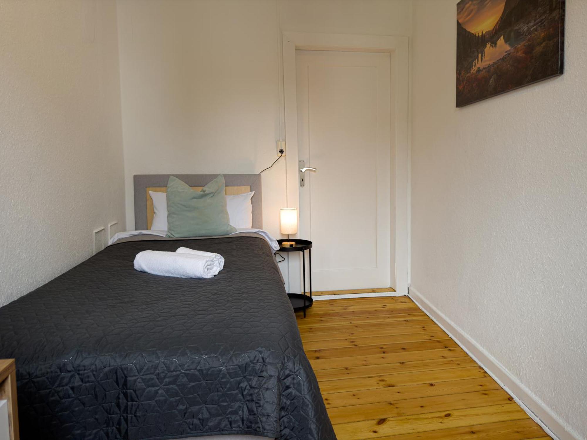 Immostay #7 -Helle Wohnung Mit Grossem Garten -4 Zimmer, Wifi & Free Parking Bremen Exteriör bild