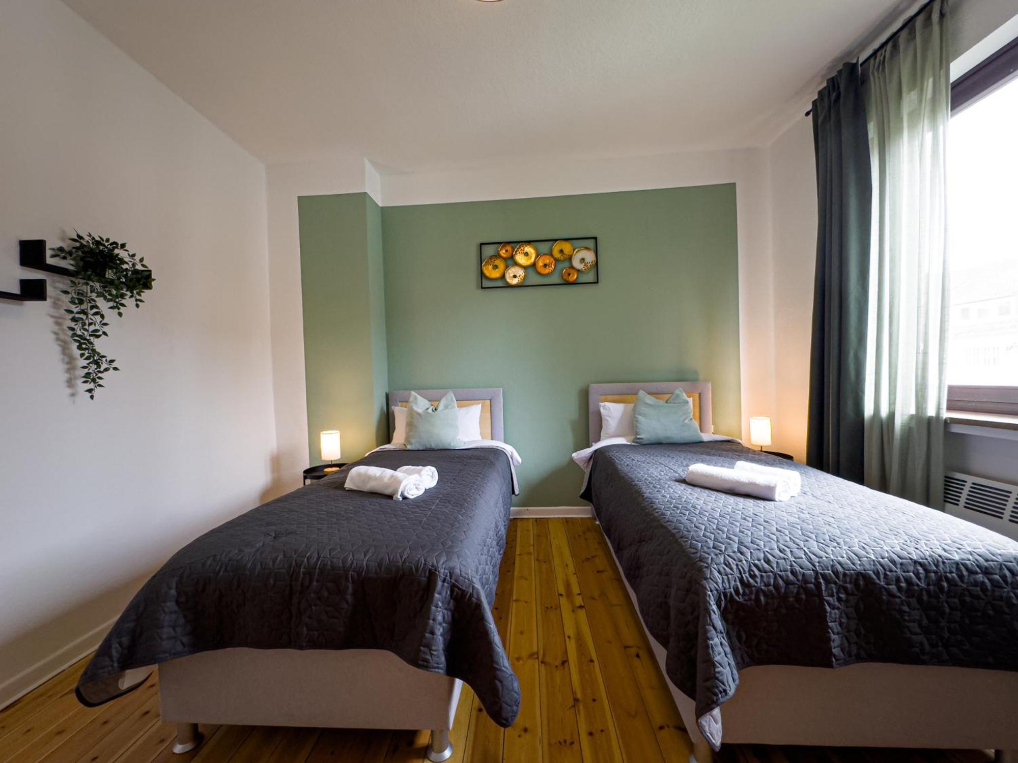 Immostay #7 -Helle Wohnung Mit Grossem Garten -4 Zimmer, Wifi & Free Parking Bremen Exteriör bild