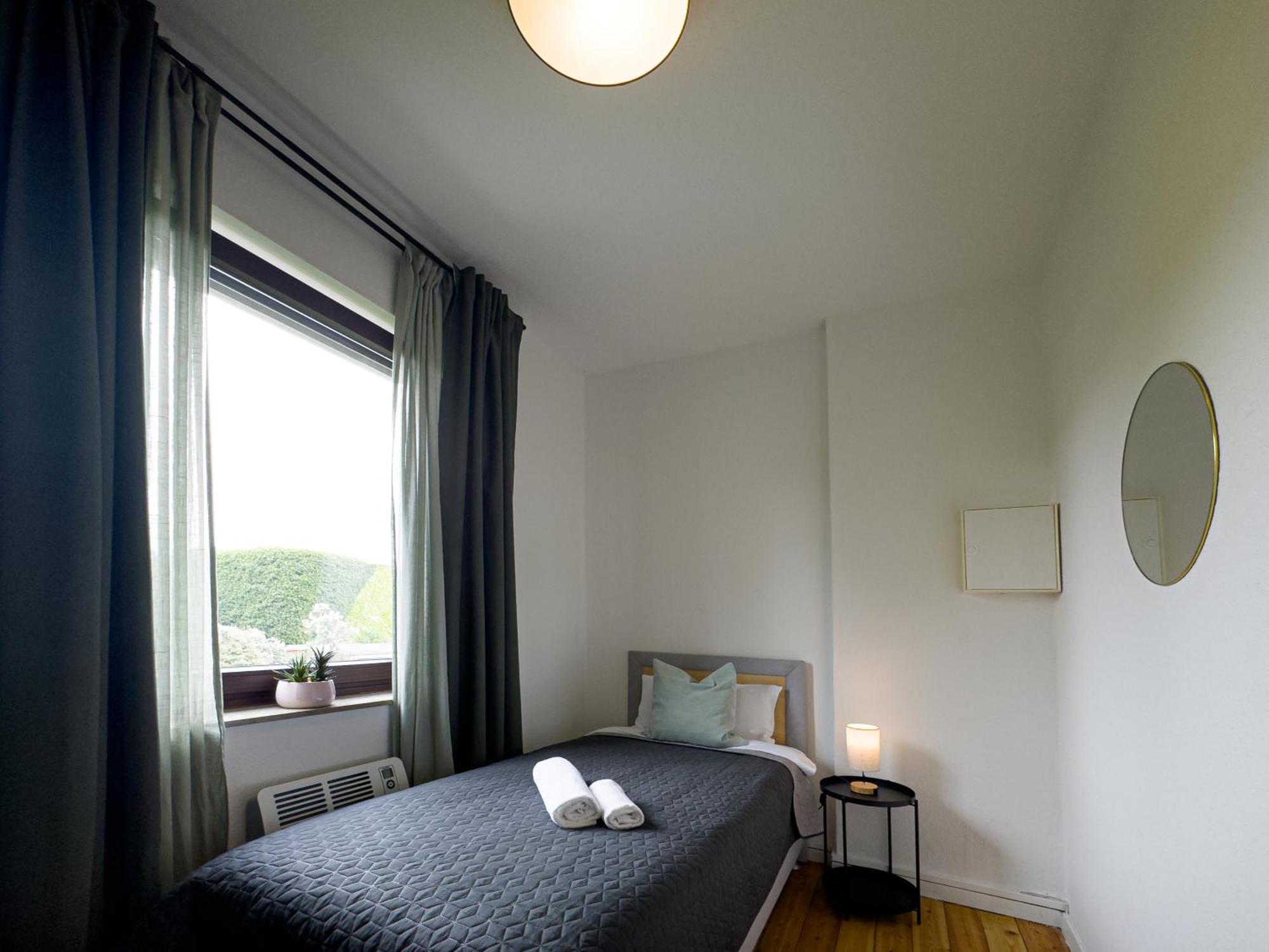 Immostay #7 -Helle Wohnung Mit Grossem Garten -4 Zimmer, Wifi & Free Parking Bremen Exteriör bild